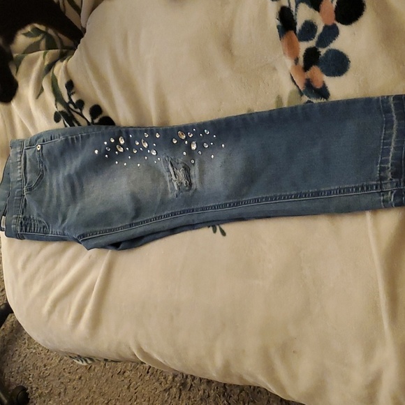 Mid RISE JEAN - Picture 5 of 9